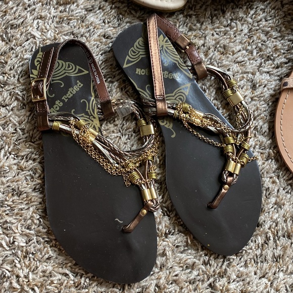 Lot of 3 Sandals - Picture 2 of 7